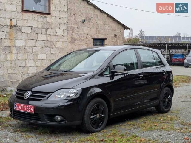 Черный Фольксваген Гольф Плюс, объемом двигателя 1.4 л и пробегом 218 тыс. км за 4850 $, фото 6 на Automoto.ua