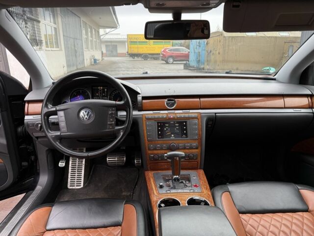 Черный Фольксваген Гольф Плюс, объемом двигателя 3 л и пробегом 158 тыс. км за 7999 $, фото 6 на Automoto.ua