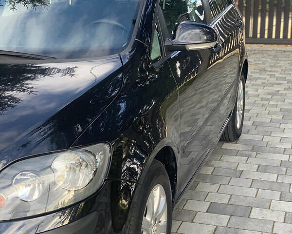 Черный Фольксваген Гольф Плюс, объемом двигателя 1.6 л и пробегом 248 тыс. км за 5550 $, фото 6 на Automoto.ua