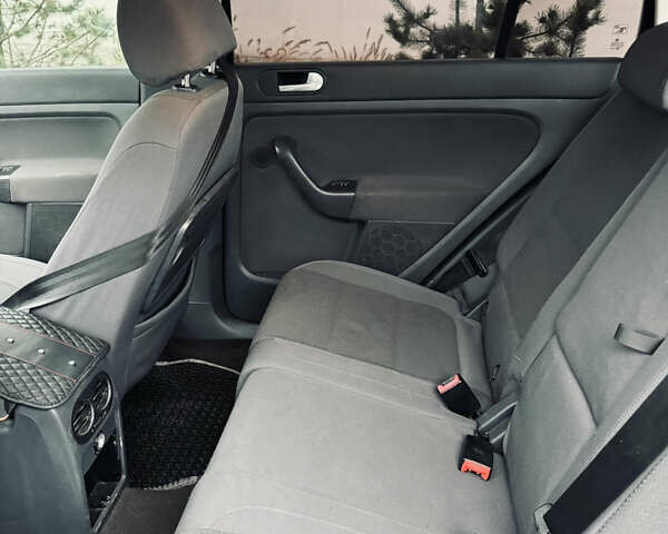 Чорний Фольксваген Golf Plus, об'ємом двигуна 1.9 л та пробігом 250 тис. км за 5300 $, фото 7 на Automoto.ua