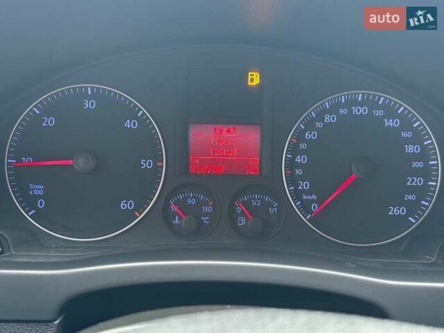 Черный Фольксваген Гольф Плюс, объемом двигателя 1.9 л и пробегом 215 тыс. км за 5600 $, фото 7 на Automoto.ua