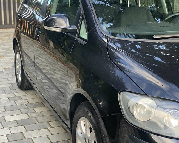 Черный Фольксваген Гольф Плюс, объемом двигателя 1.6 л и пробегом 248 тыс. км за 5550 $, фото 9 на Automoto.ua