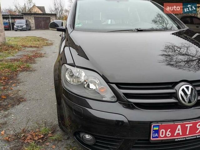 Черный Фольксваген Гольф Плюс, объемом двигателя 1.4 л и пробегом 218 тыс. км за 4850 $, фото 13 на Automoto.ua