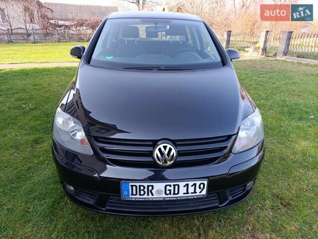 Черный Фольксваген Гольф Плюс, объемом двигателя 1.4 л и пробегом 243 тыс. км за 5250 $, фото 4 на Automoto.ua