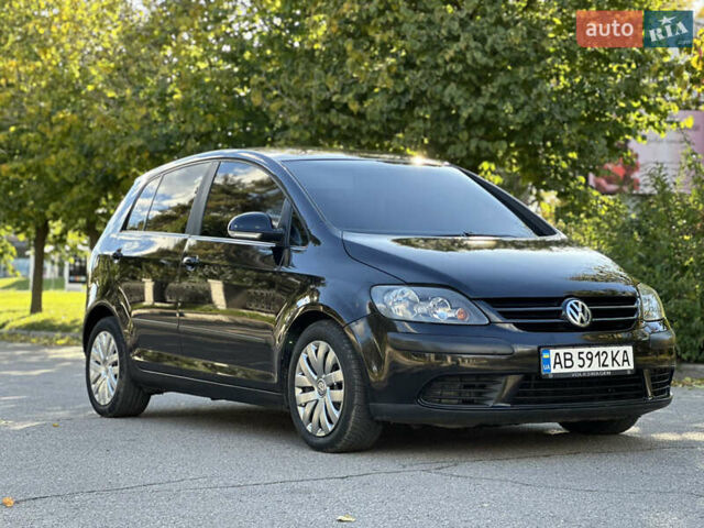 Черный Фольксваген Гольф Плюс, объемом двигателя 2 л и пробегом 250 тыс. км за 5800 $, фото 26 на Automoto.ua