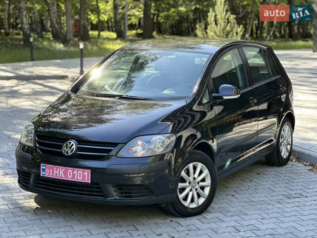 Черный Фольксваген Гольф Плюс, объемом двигателя 1.4 л и пробегом 250 тыс. км за 5399 $, фото 10 на Automoto.ua