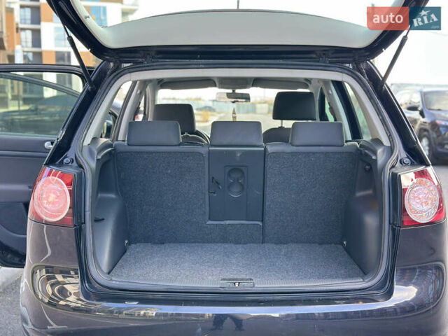 Черный Фольксваген Гольф Плюс, объемом двигателя 1.4 л и пробегом 250 тыс. км за 4999 $, фото 31 на Automoto.ua