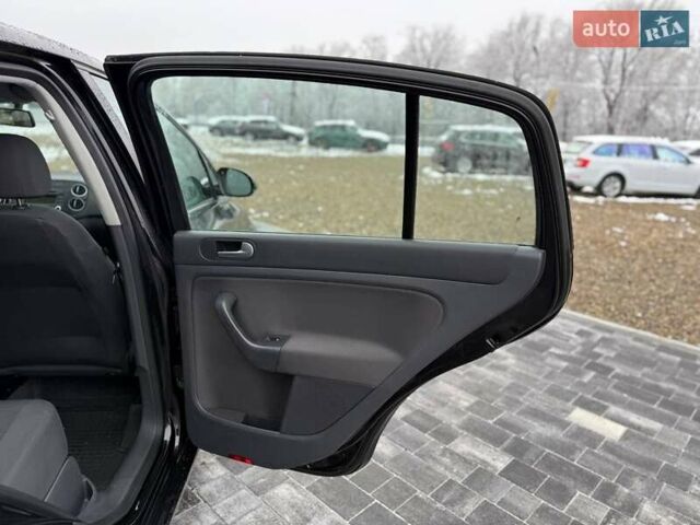 Черный Фольксваген Гольф Плюс, объемом двигателя 0 л и пробегом 243 тыс. км за 5399 $, фото 21 на Automoto.ua