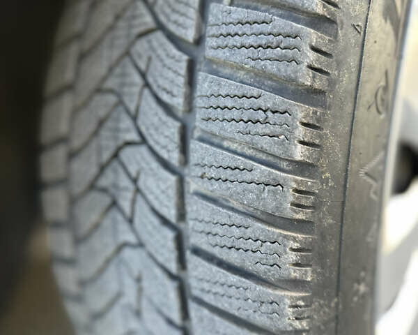 Черный Фольксваген Гольф Плюс, объемом двигателя 2 л и пробегом 250 тыс. км за 5800 $, фото 19 на Automoto.ua