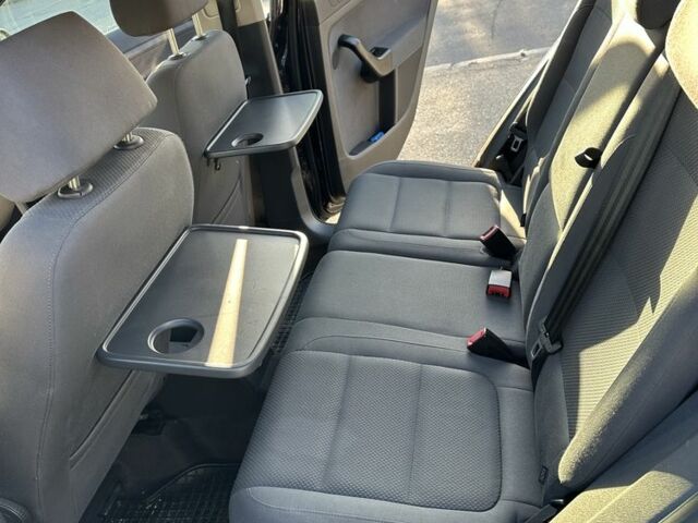 Черный Фольксваген Гольф Плюс, объемом двигателя 1.6 л и пробегом 250 тыс. км за 5600 $, фото 5 на Automoto.ua