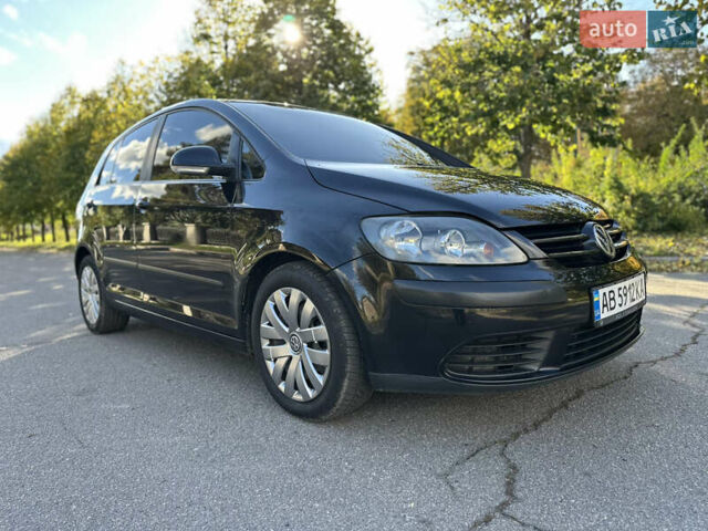 Черный Фольксваген Гольф Плюс, объемом двигателя 2 л и пробегом 250 тыс. км за 5800 $, фото 27 на Automoto.ua