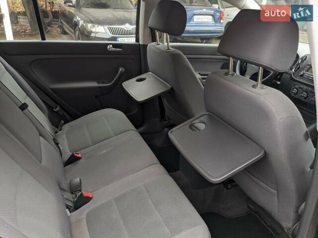 Черный Фольксваген Гольф Плюс, объемом двигателя 1.4 л и пробегом 218 тыс. км за 4850 $, фото 28 на Automoto.ua