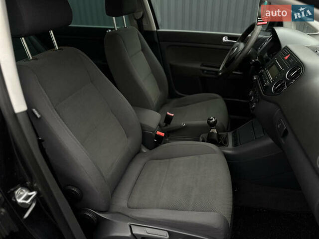 Чорний Фольксваген Golf Plus, об'ємом двигуна 1.4 л та пробігом 235 тис. км за 5400 $, фото 43 на Automoto.ua