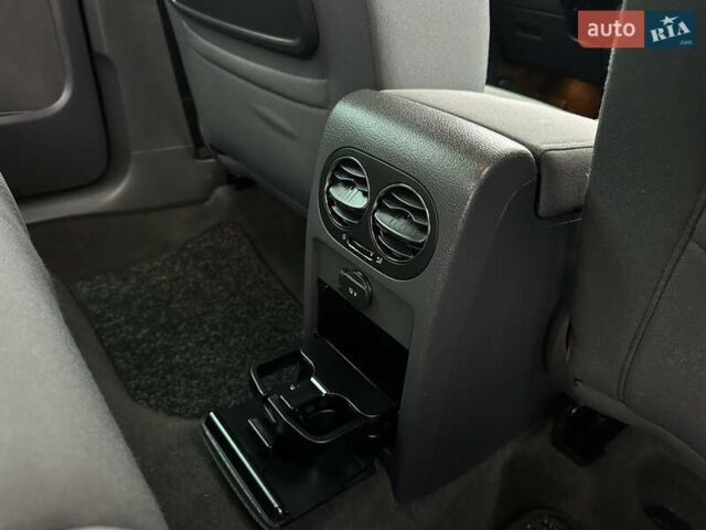 Чорний Фольксваген Golf Plus, об'ємом двигуна 1.4 л та пробігом 235 тис. км за 5400 $, фото 38 на Automoto.ua