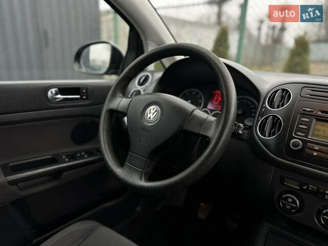 Чорний Фольксваген Golf Plus, об'ємом двигуна 1.4 л та пробігом 235 тис. км за 5400 $, фото 46 на Automoto.ua