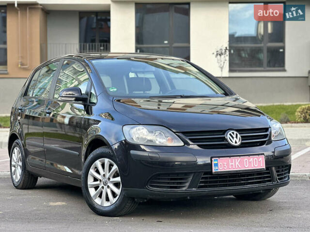 Черный Фольксваген Гольф Плюс, объемом двигателя 1.4 л и пробегом 250 тыс. км за 4999 $, фото 6 на Automoto.ua
