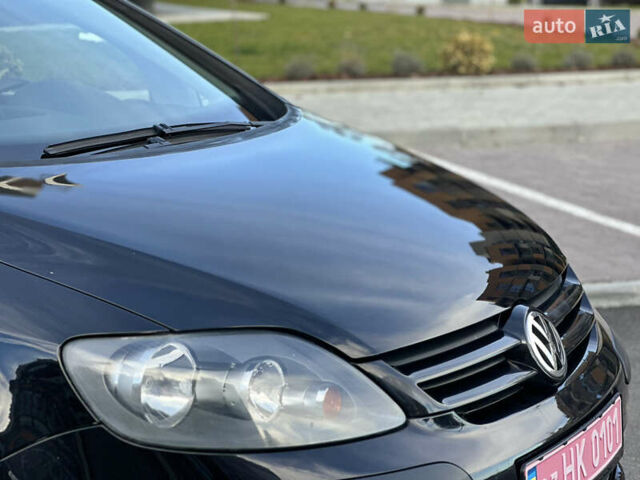 Черный Фольксваген Гольф Плюс, объемом двигателя 1.4 л и пробегом 250 тыс. км за 4999 $, фото 9 на Automoto.ua