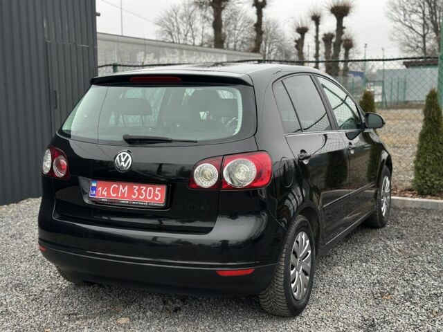 Черный Фольксваген Гольф Плюс, объемом двигателя 1.4 л и пробегом 235 тыс. км за 5400 $, фото 3 на Automoto.ua