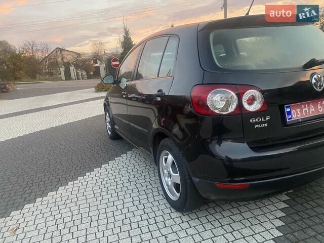 Черный Фольксваген Гольф Плюс, объемом двигателя 1.6 л и пробегом 204 тыс. км за 5450 $, фото 8 на Automoto.ua