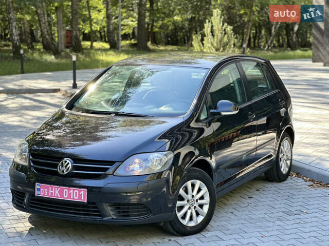 Черный Фольксваген Гольф Плюс, объемом двигателя 1.4 л и пробегом 250 тыс. км за 5399 $, фото 16 на Automoto.ua