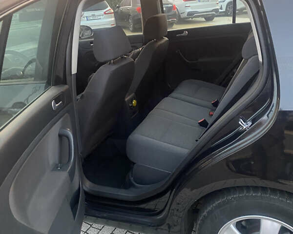 Черный Фольксваген Гольф Плюс, объемом двигателя 1.6 л и пробегом 204 тыс. км за 5450 $, фото 18 на Automoto.ua