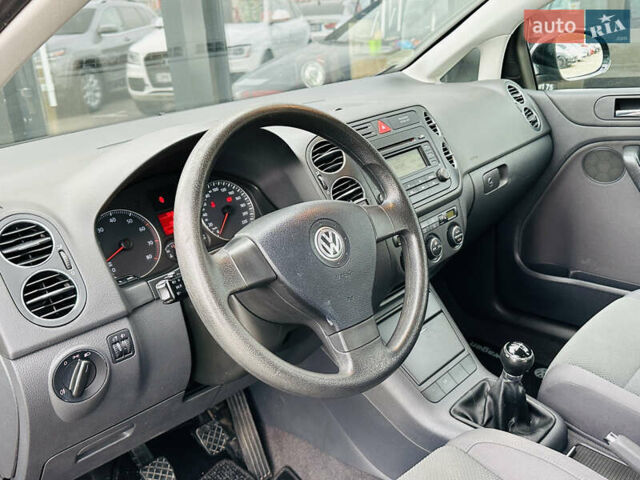 Чорний Фольксваген Golf Plus, об'ємом двигуна 1.4 л та пробігом 136 тис. км за 5699 $, фото 14 на Automoto.ua