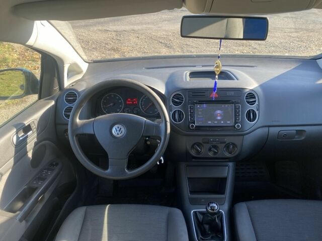 Чорний Фольксваген Golf Plus, об'ємом двигуна 1.6 л та пробігом 229 тис. км за 5200 $, фото 7 на Automoto.ua