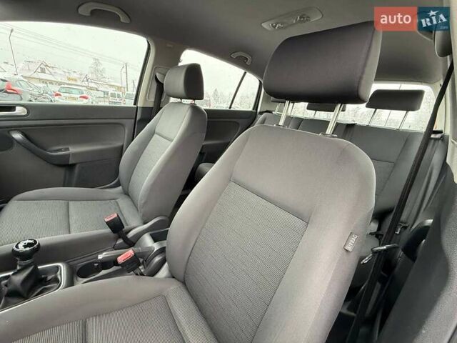 Черный Фольксваген Гольф Плюс, объемом двигателя 0 л и пробегом 243 тыс. км за 5399 $, фото 11 на Automoto.ua