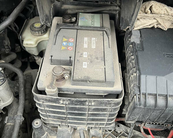 Черный Фольксваген Гольф Плюс, объемом двигателя 1.6 л и пробегом 301 тыс. км за 5999 $, фото 31 на Automoto.ua