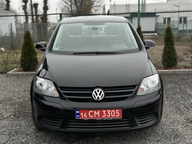 Черный Фольксваген Гольф Плюс, объемом двигателя 1.4 л и пробегом 235 тыс. км за 5400 $, фото 1 на Automoto.ua