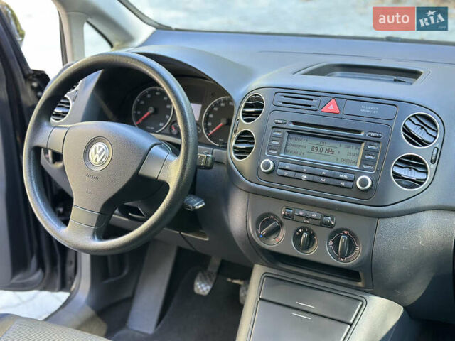 Фольксваген Гольф Плюс 2005 в Тернополе на Automoto.ua Черный Фольксваген Гольф Плюс, объемом двигателя 1.4 л и пробегом 251 тыс. км за 4999 $, фото 37 на Automoto.ua