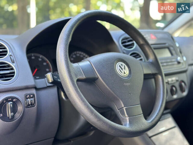 Фольксваген Гольф Плюс 2005 в Тернополе на Automoto.ua Черный Фольксваген Гольф Плюс, объемом двигателя 1.4 л и пробегом 251 тыс. км за 4999 $, фото 31 на Automoto.ua