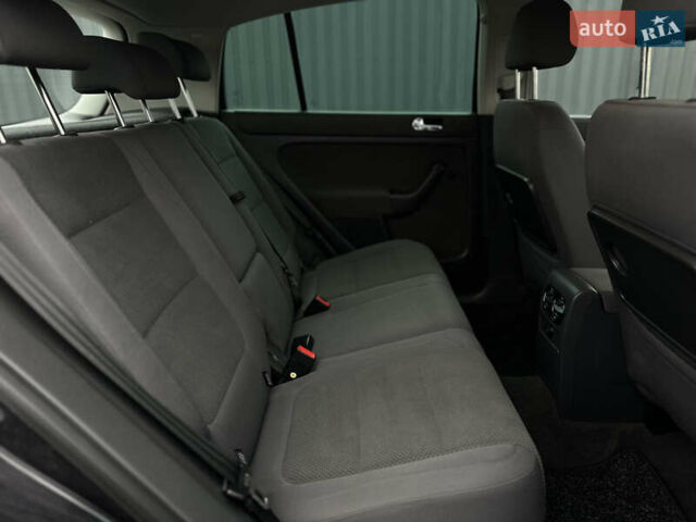 Чорний Фольксваген Golf Plus, об'ємом двигуна 1.4 л та пробігом 235 тис. км за 5400 $, фото 39 на Automoto.ua