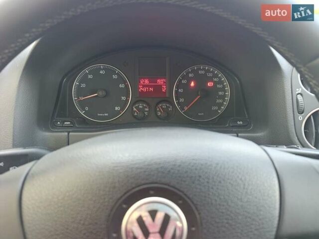 Черный Фольксваген Гольф Плюс, объемом двигателя 1.4 л и пробегом 243 тыс. км за 5250 $, фото 17 на Automoto.ua
