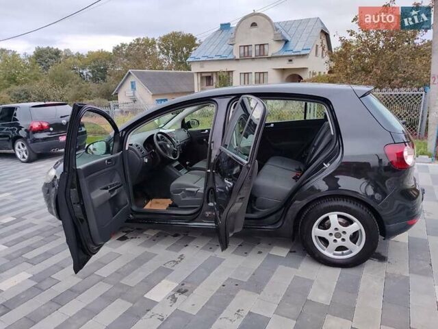 Черный Фольксваген Гольф Плюс, объемом двигателя 1.6 л и пробегом 139 тыс. км за 5300 $, фото 16 на Automoto.ua