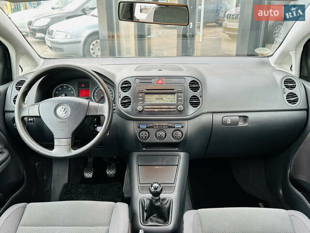 Чорний Фольксваген Golf Plus, об'ємом двигуна 1.4 л та пробігом 136 тис. км за 5699 $, фото 18 на Automoto.ua