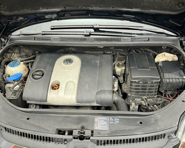 Черный Фольксваген Гольф Плюс, объемом двигателя 1.6 л и пробегом 301 тыс. км за 5999 $, фото 28 на Automoto.ua