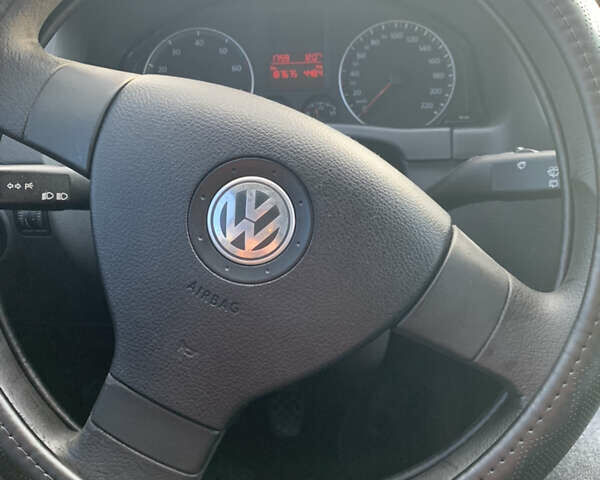 Черный Фольксваген Гольф Плюс, объемом двигателя 1.4 л и пробегом 220 тыс. км за 6800 $, фото 8 на Automoto.ua