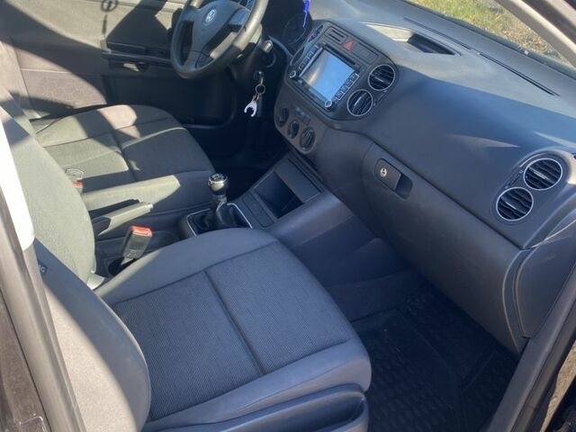 Чорний Фольксваген Golf Plus, об'ємом двигуна 1.6 л та пробігом 229 тис. км за 5200 $, фото 10 на Automoto.ua