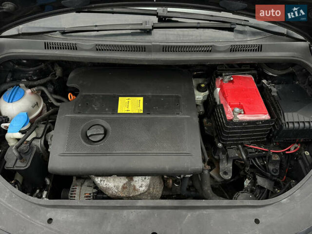 Чорний Фольксваген Golf Plus, об'ємом двигуна 1.4 л та пробігом 235 тис. км за 5400 $, фото 54 на Automoto.ua