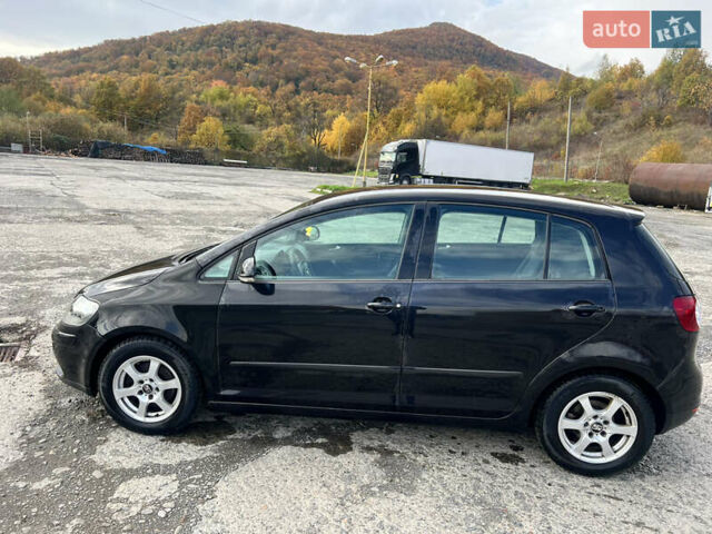 Черный Фольксваген Гольф Плюс, объемом двигателя 1.6 л и пробегом 182 тыс. км за 5200 $, фото 5 на Automoto.ua