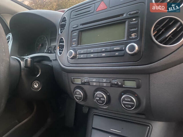 Черный Фольксваген Гольф Плюс, объемом двигателя 1.6 л и пробегом 204 тыс. км за 5450 $, фото 1 на Automoto.ua