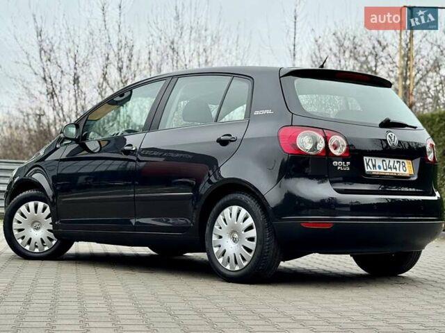 Черный Фольксваген Гольф Плюс, объемом двигателя 1.6 л и пробегом 130 тыс. км за 6200 $, фото 3 на Automoto.ua