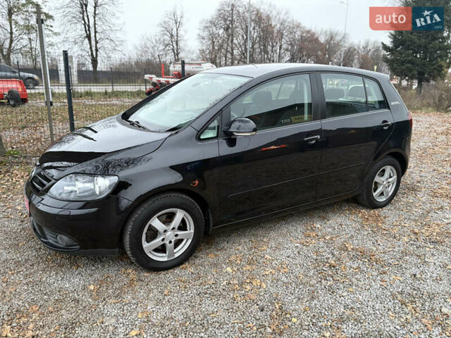 Черный Фольксваген Гольф Плюс, объемом двигателя 1.4 л и пробегом 190 тыс. км за 6200 $, фото 4 на Automoto.ua