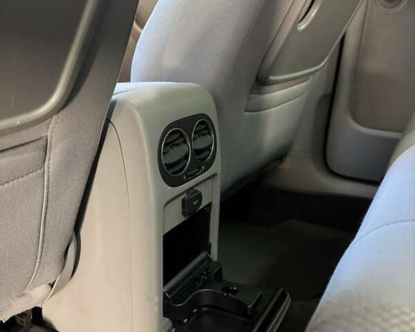 Черный Фольксваген Гольф Плюс, объемом двигателя 1.6 л и пробегом 207 тыс. км за 5299 $, фото 33 на Automoto.ua