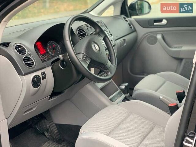 Черный Фольксваген Гольф Плюс, объемом двигателя 1.4 л и пробегом 186 тыс. км за 7200 $, фото 6 на Automoto.ua