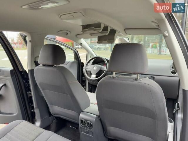 Черный Фольксваген Гольф Плюс, объемом двигателя 1.6 л и пробегом 130 тыс. км за 6200 $, фото 33 на Automoto.ua