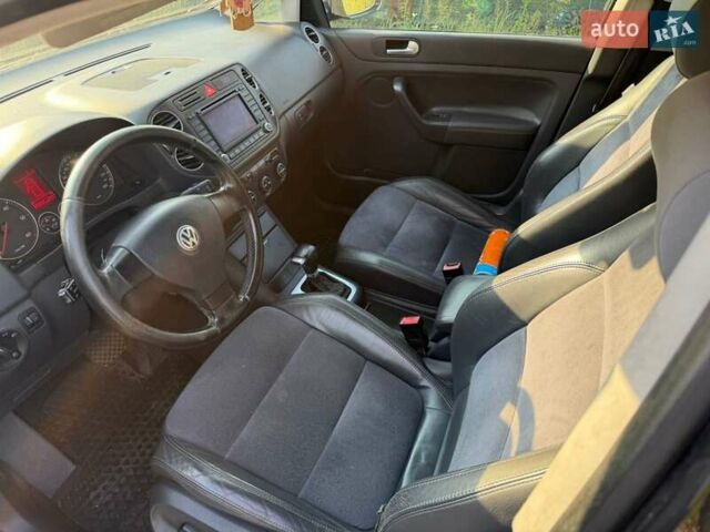 Чорний Фольксваген Golf Plus, об'ємом двигуна 0 л та пробігом 300 тис. км за 2800 $, фото 2 на Automoto.ua