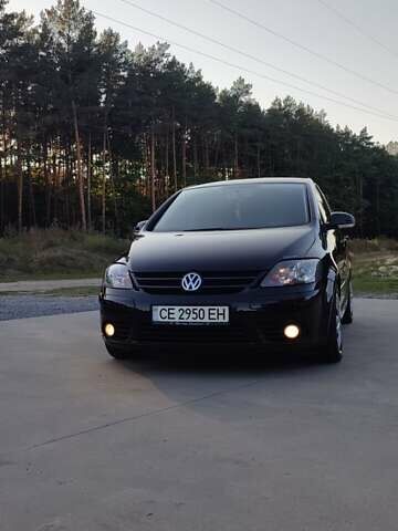 Черный Фольксваген Гольф Плюс, объемом двигателя 2 л и пробегом 250 тыс. км за 6700 $, фото 2 на Automoto.ua