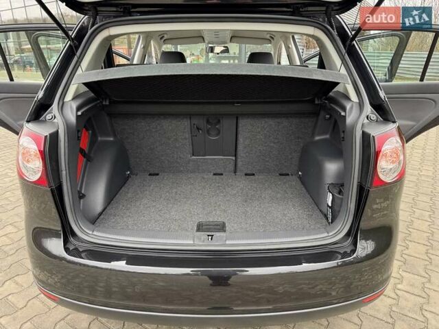 Черный Фольксваген Гольф Плюс, объемом двигателя 1.6 л и пробегом 130 тыс. км за 6200 $, фото 35 на Automoto.ua